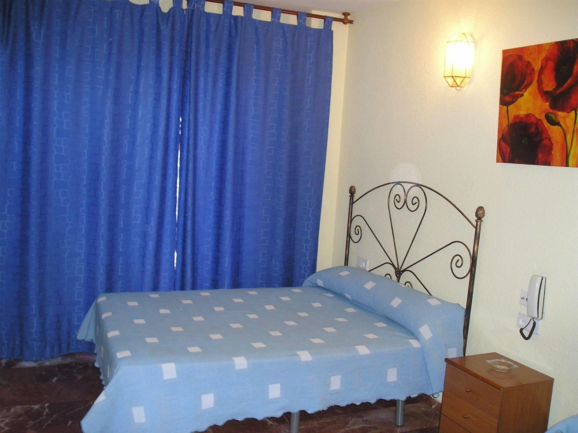 Hostal Nevot Гранада Екстер'єр фото