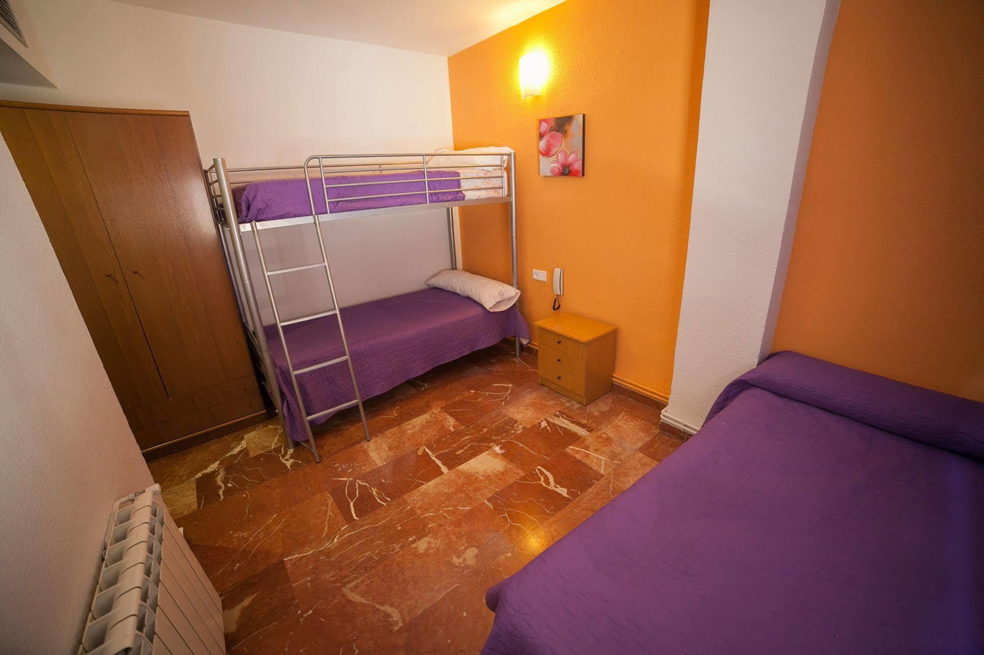 Hostal Nevot Гранада Екстер'єр фото