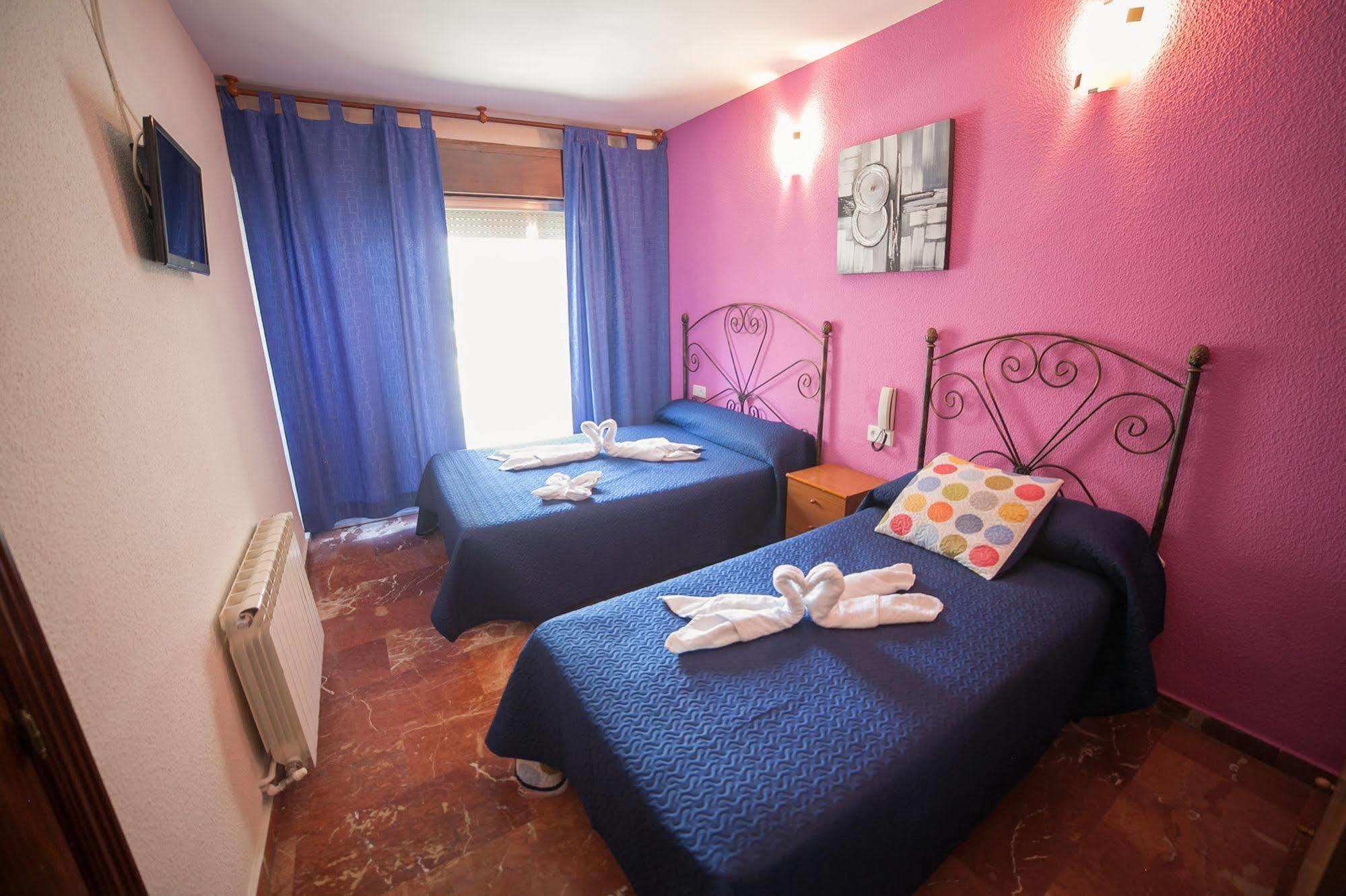 Hostal Nevot Гранада Екстер'єр фото